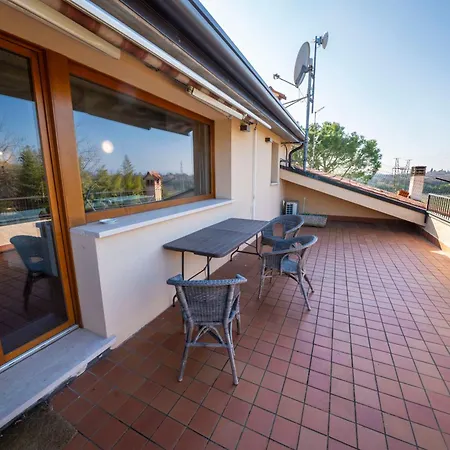 Apartament Casa Ghirlanda Con Piscina E Campo Da Tennis *