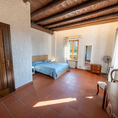 Casa Ghirlanda Con Piscina E Campo Da Tennis Apartament *