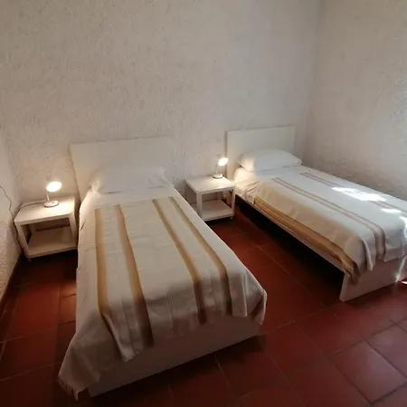 Casa Ghirlanda Con Piscina E Campo Da Tennis Appartement Lazise