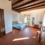 Casa Ghirlanda Con Piscina E Campo Da Tennis アパート *
