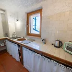 Casa Ghirlanda Con Piscina E Campo Da Tennis ラツィーゼ