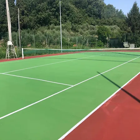 Casa Ghirlanda Con Piscina E Campo Da Tennis