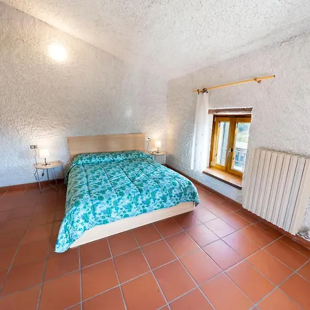 Casa Ghirlanda Con Piscina E Campo Da Tennis 라찌제