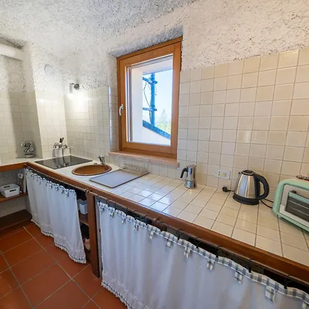 Casa Ghirlanda Con Piscina E Campo Da Tennis 라찌제